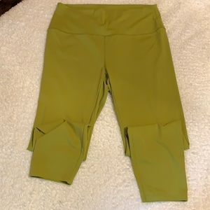 ZYIA Pistachio Lux 7/8 24” leggings